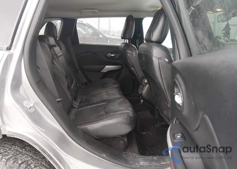 2018 Jeep Cherokee Trailhawk 4X4 from USA, damaged, VIN 1C4PJMBB9JD559395